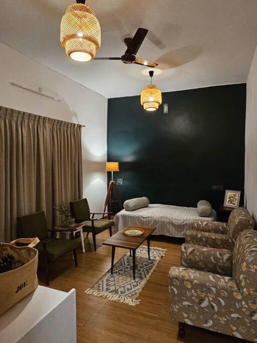 The Bougainvillea Cottage Farmstay Near Dehradun , 2 Bedroom Private Cottage Next To Fields And Orchards With Hill Views Экстерьер фото