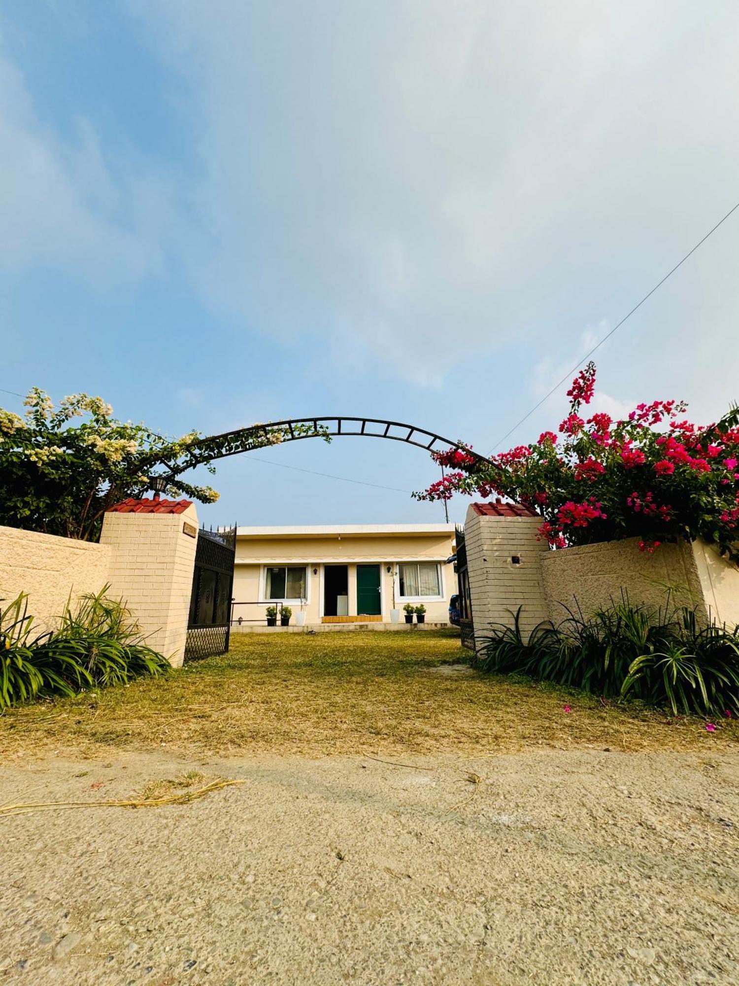 The Bougainvillea Cottage Farmstay Near Dehradun , 2 Bedroom Private Cottage Next To Fields And Orchards With Hill Views Экстерьер фото